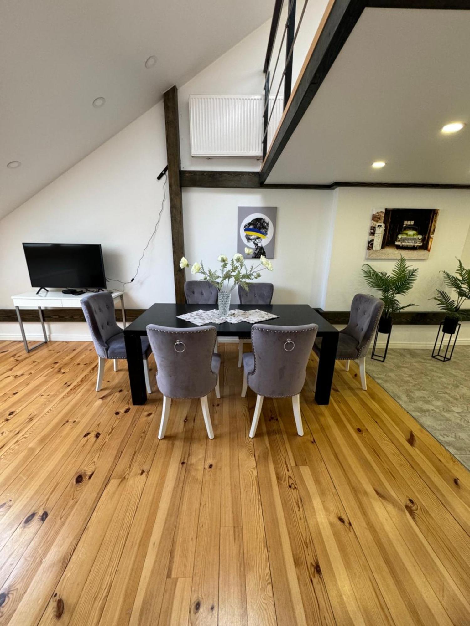 Gamla Stan Apartment Лвив Екстериор снимка